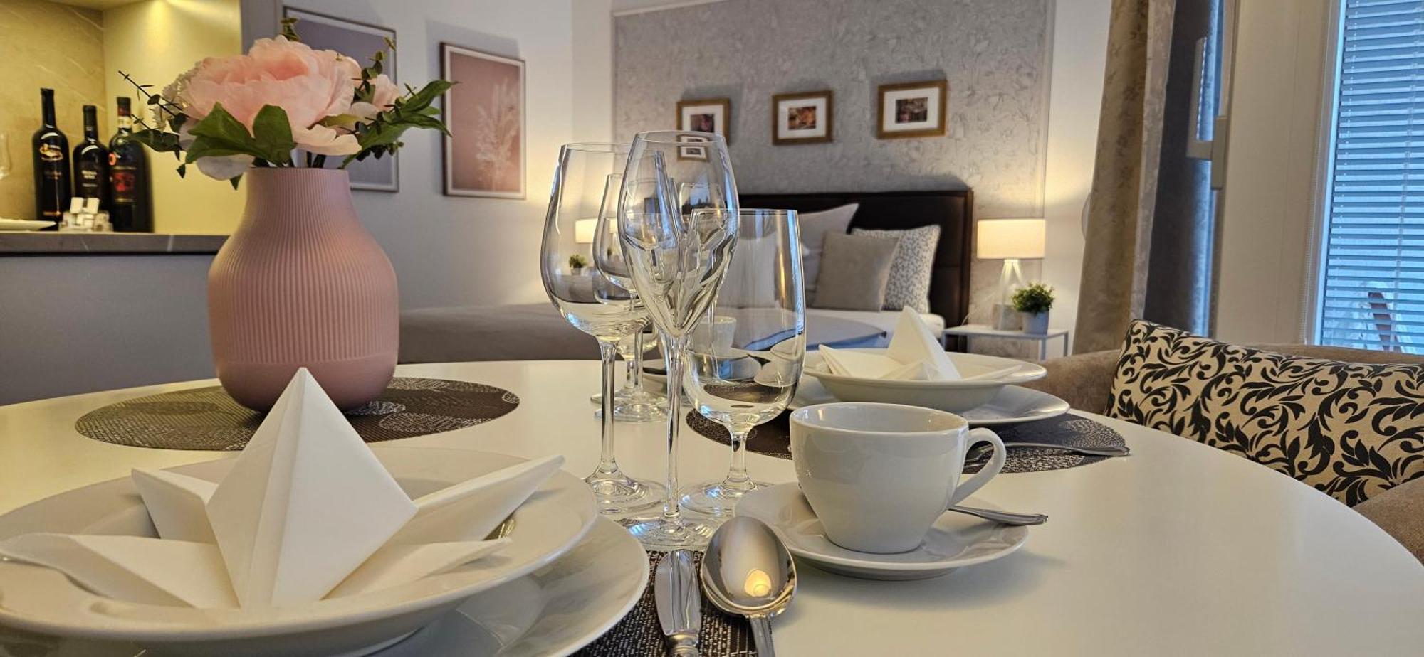 Apartment Holata 201 *